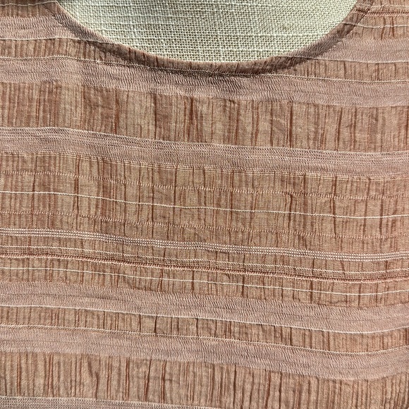 NEVERWORN woman’s express blouse - Picture 4 of 6